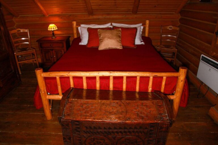 Luxe with Balcony – Hutsul Two Story Chalet